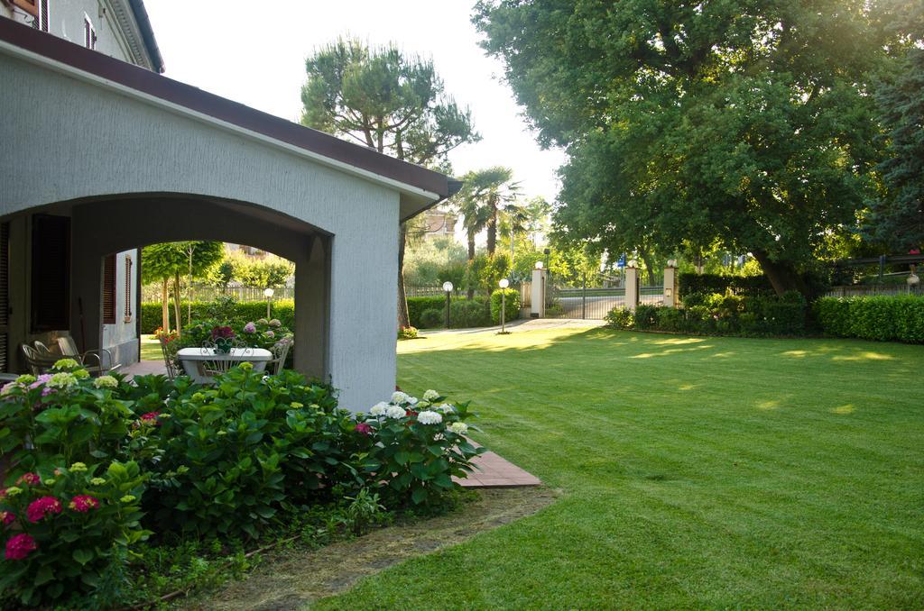 La Coccinella Bed & Breakfast Iesi Exterior photo