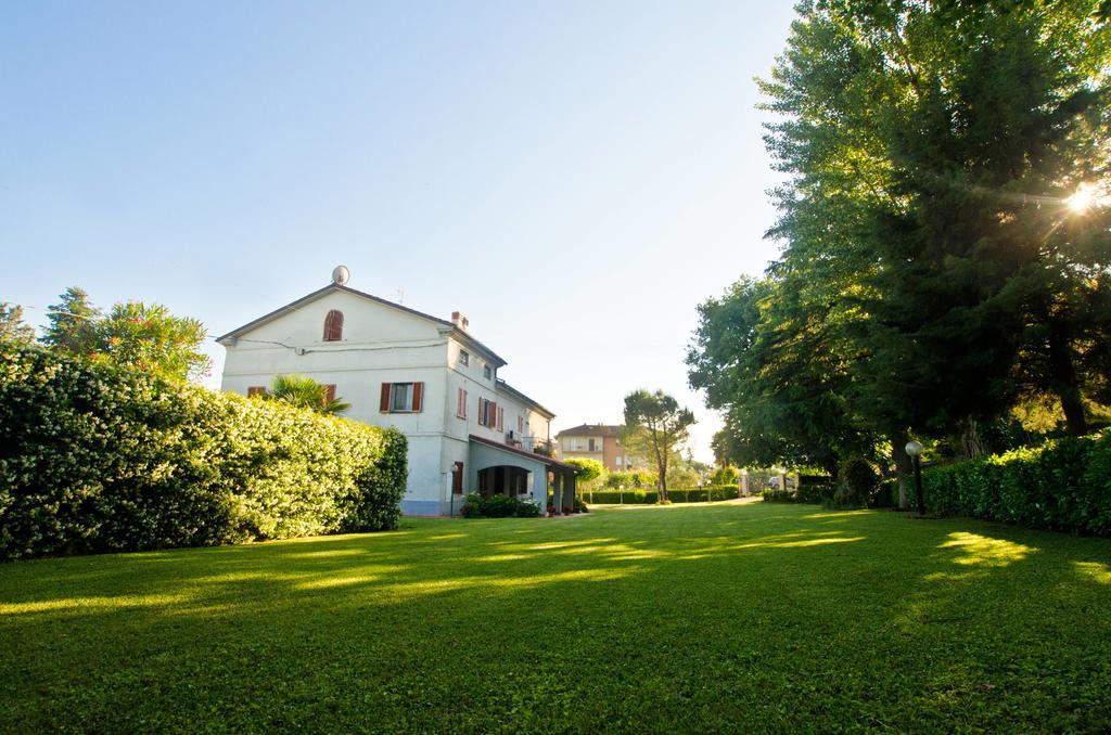 La Coccinella Bed & Breakfast Iesi Exterior photo