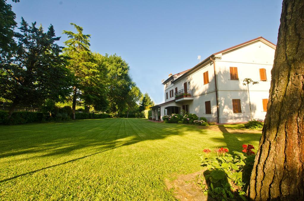 La Coccinella Bed & Breakfast Iesi Exterior photo